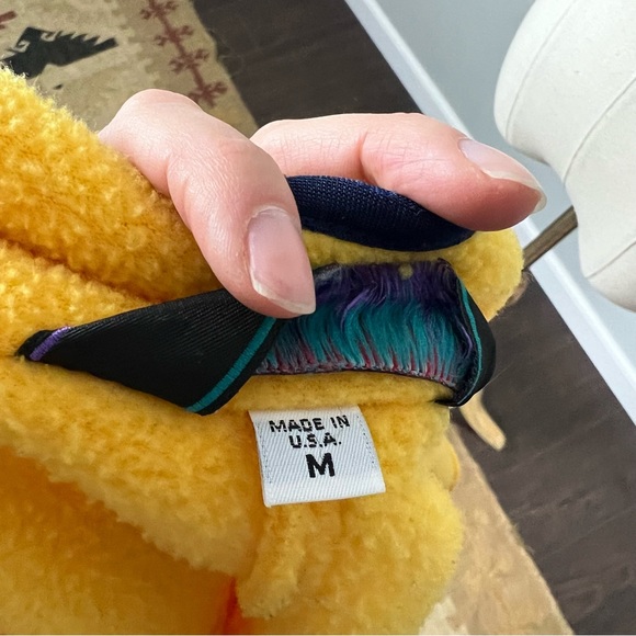 Early Winters Vintage Yellow Fleece - Picture 5 of 6